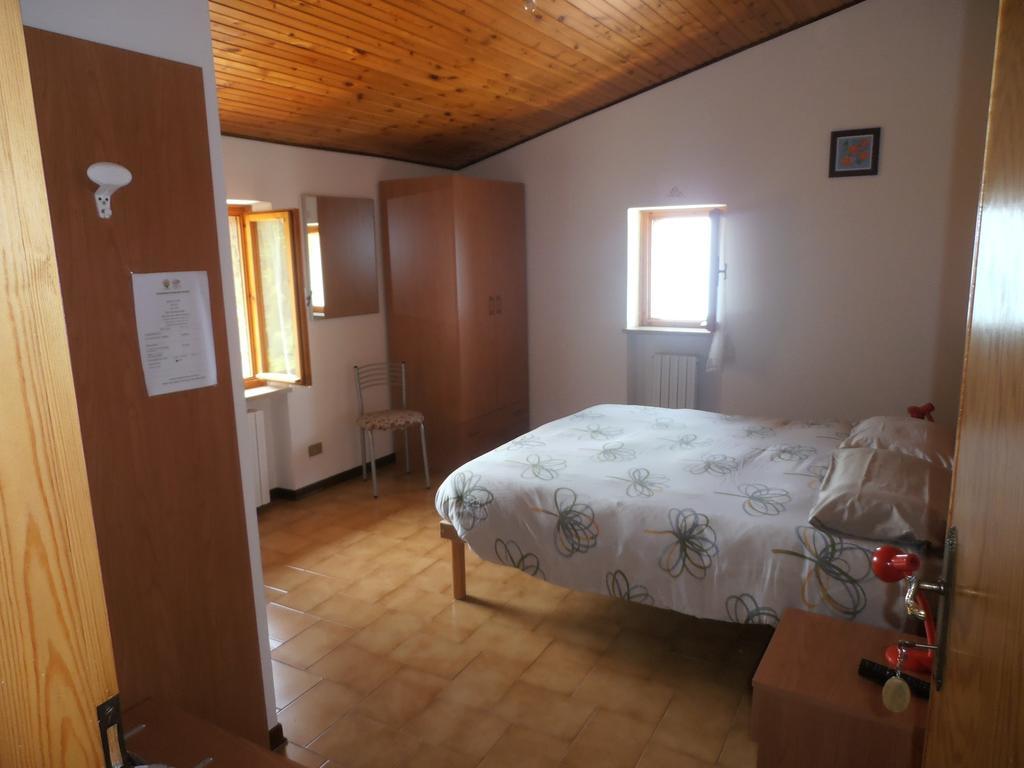 Agriturismo La Part サン・ゼーノ・ディ・モンターニャ 部屋 写真